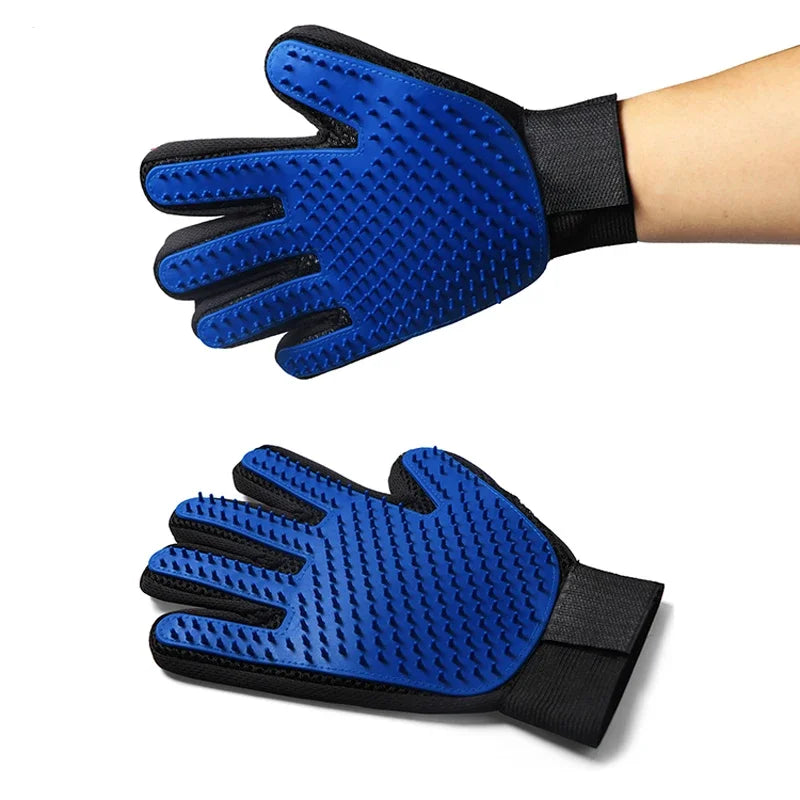 Silicone grooming gloves for cats and dogs