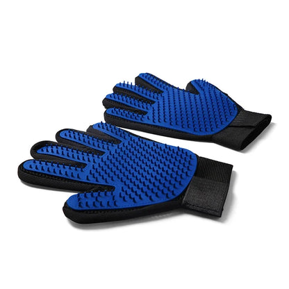 Silicone grooming gloves for cats and dogs